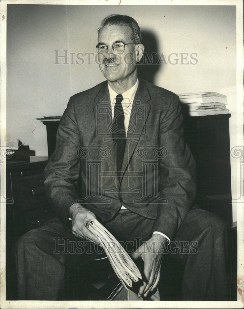 1964 Press Photo Prof. Robert Havighurst member of the board of education - Historic Images