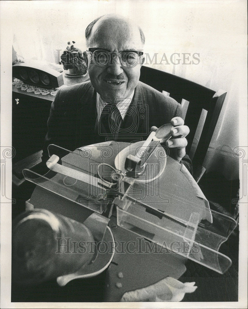 1971 Press Photo  inventions water powered device handicapped Antol Gratzer - Historic Images