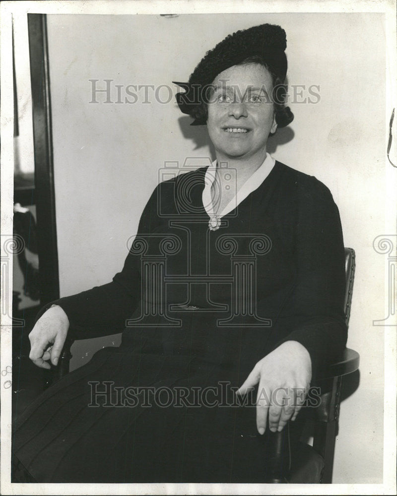 1941 Press Photo Miss Caroline Haslett British Press Service - Historic Images