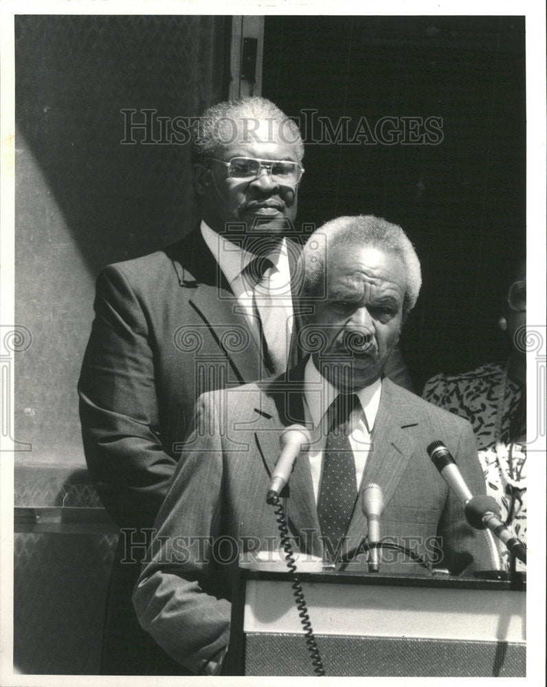 1985 Press Photo Cook County Illinois Judge Arthur Hamilton - Historic Images