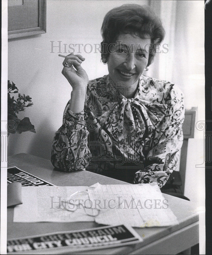 1971 Press Photo Louise Greenebaum Highland Park home woman council Member - Historic Images