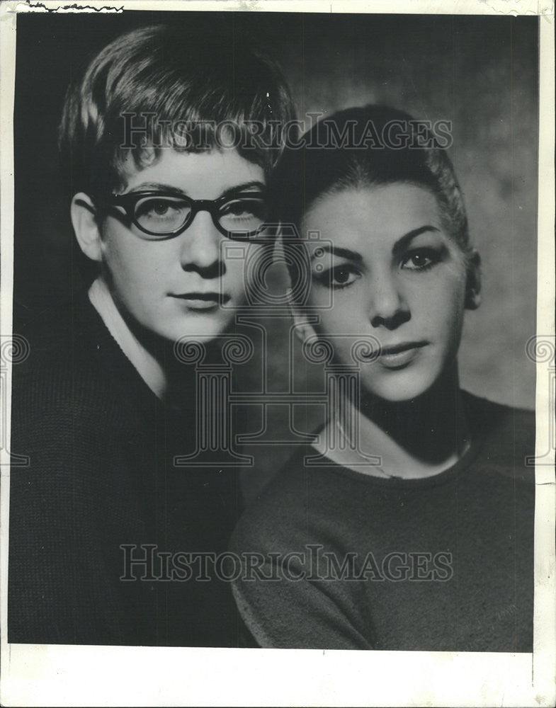 1964 Press Photo Philip Haley deputy consul general Great Britain Chicago wife - Historic Images