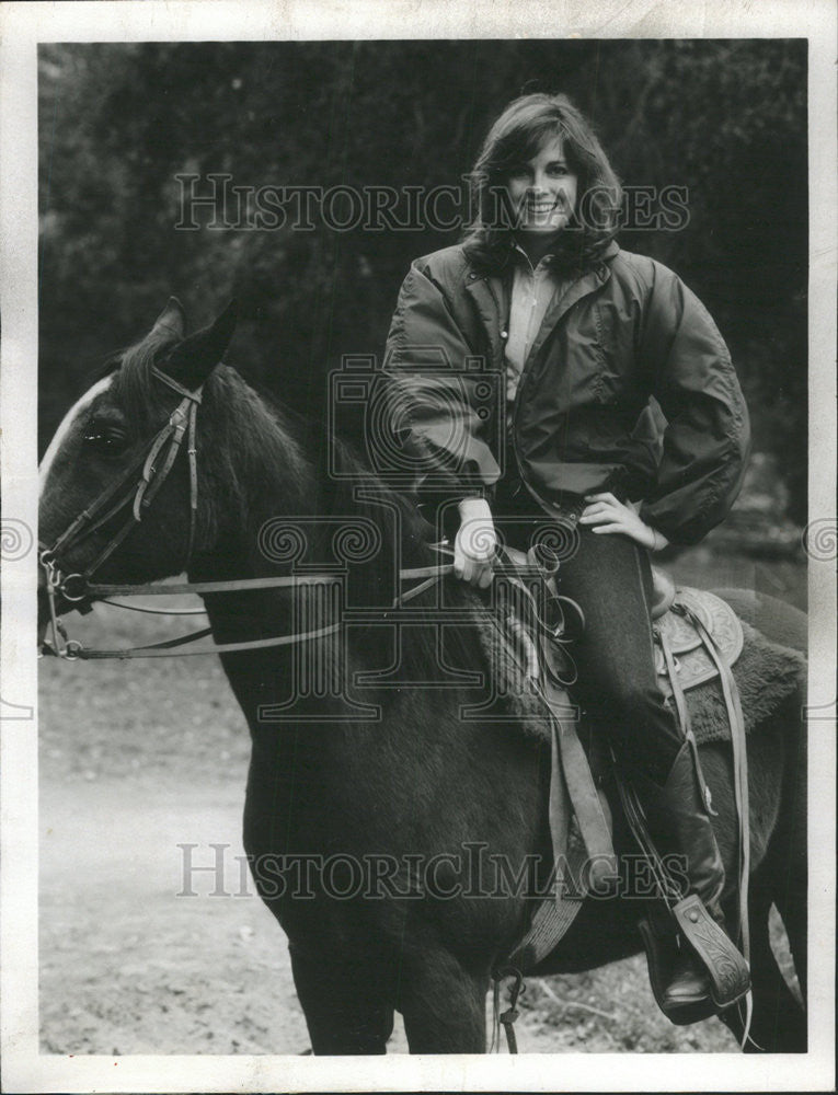 1981 Press Photo Dallas Linda Gray Ringo Starr Barbara Bach Loretta Lynn Brooke - Historic Images