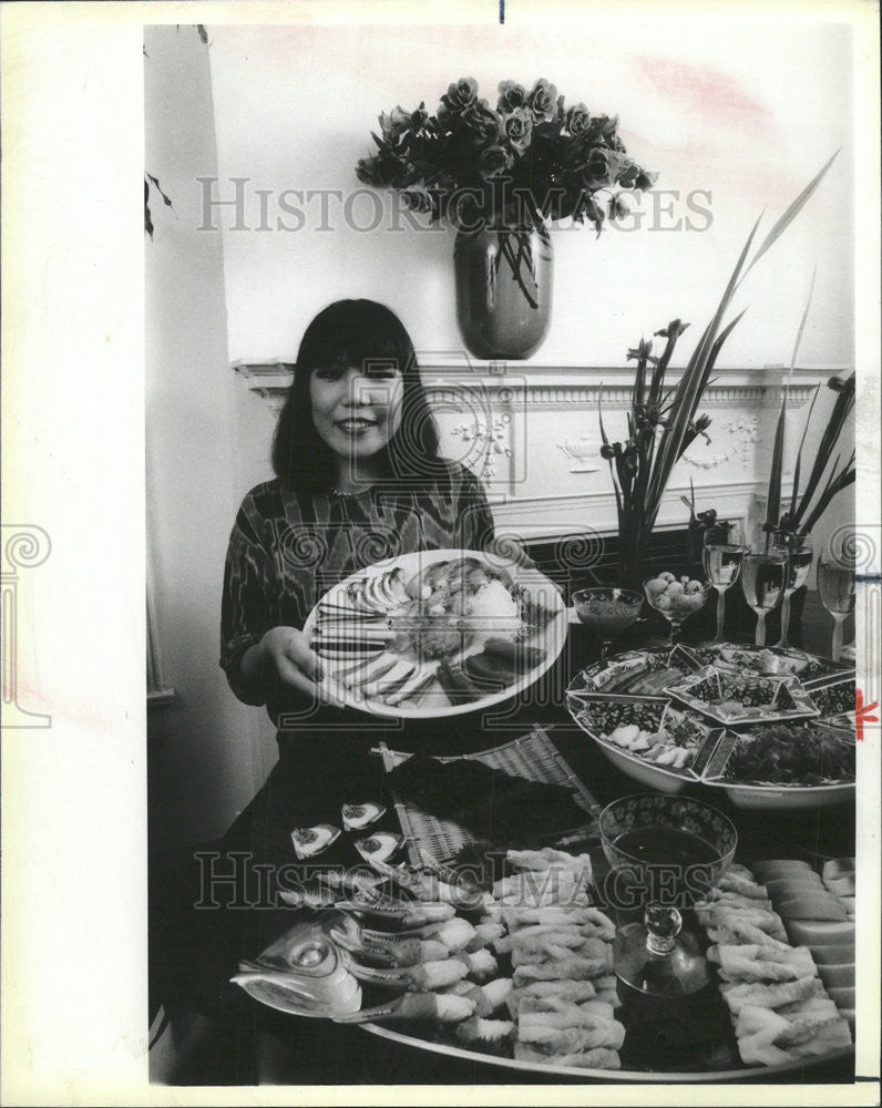 1984 Press Photo Kanae Ikai Chicago Fashion Designer - Historic Images