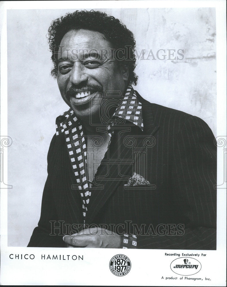 1977 Press Photo Chico Hamilton Sextet Jazz Drummer Bandleader Showcase - Historic Images