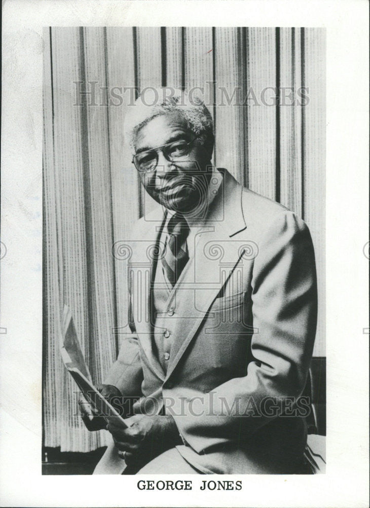 1978 Press Photo George Jones Al Johnson Cadillac Seaway National Bank Chicago - Historic Images