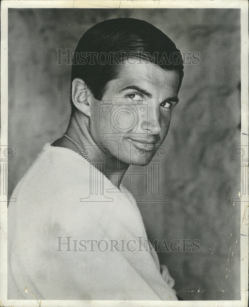 1967 Press Photo George Hamilton Drury Lane Barefoot in the Park - Historic Images