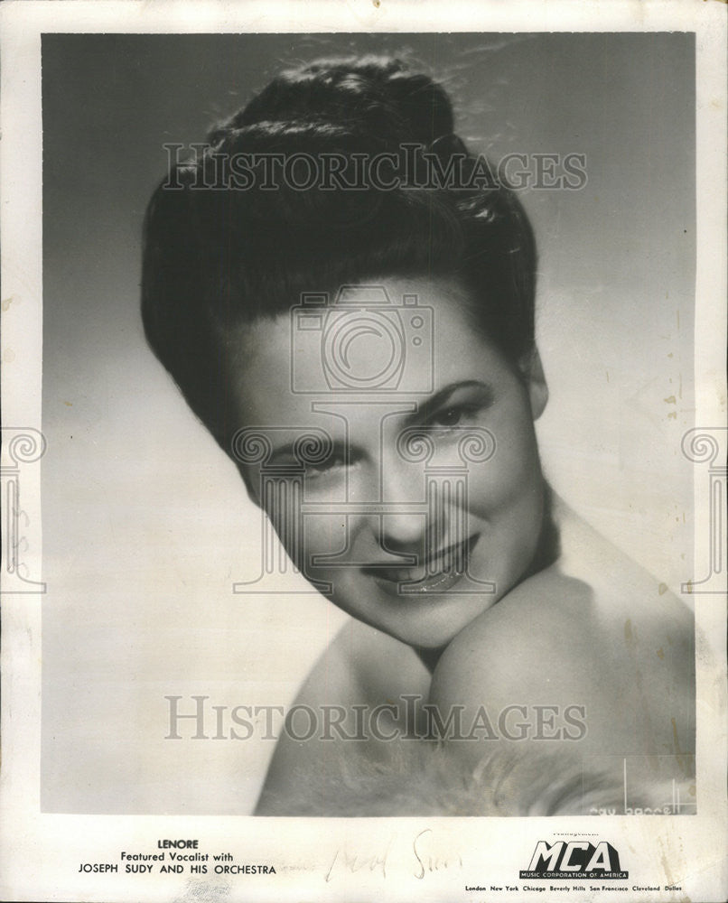 1947 Press Photo Lenore Litchfield, American Vocalist. - Historic Images