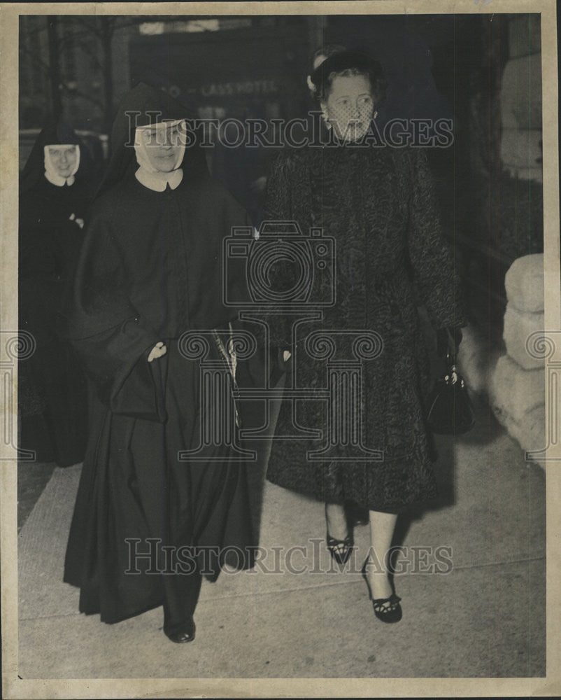 1950 Press Photo Mrs Edward Kelly daughter nun - Historic Images