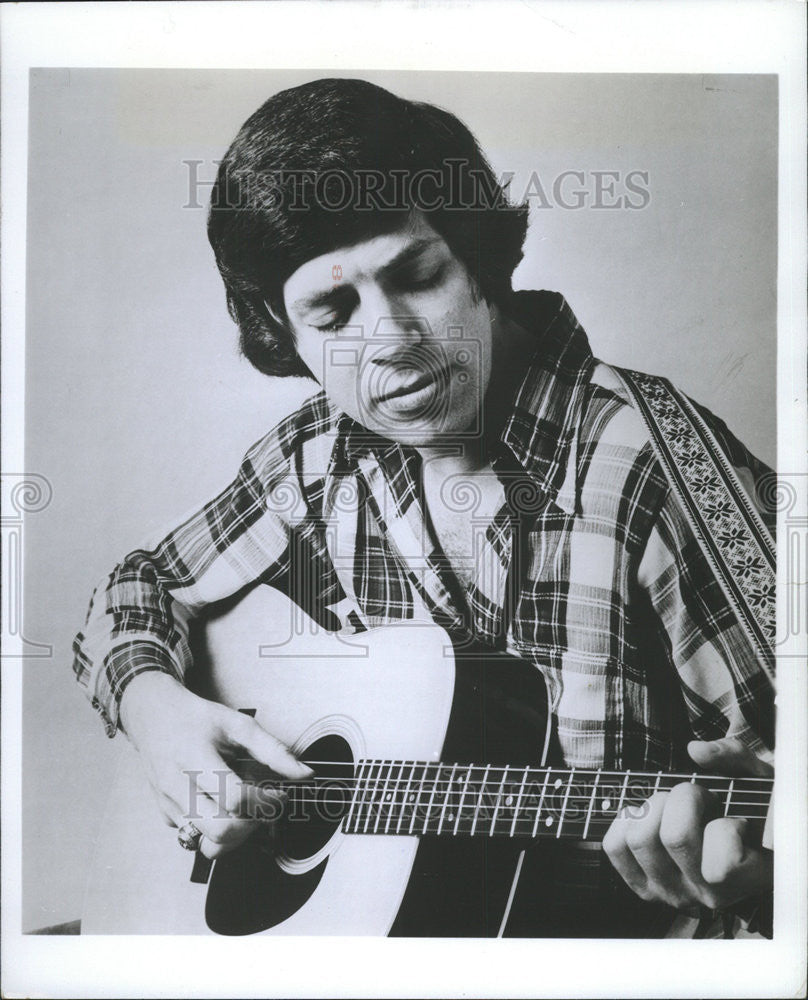 1975 Press Photo Bob Friday American Musician - Historic Images