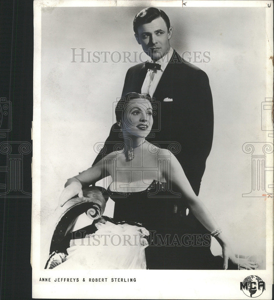 1957 Press Photo Anne Jeffreys and Robert Sterling Promotional Photo - Historic Images