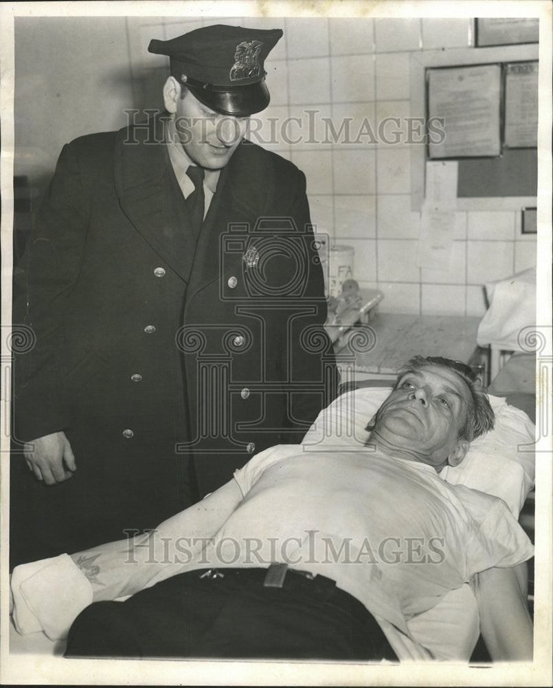 1956 Press Photo John Lucas Albert Bibby Hurt Patient Cop Shot - Historic Images