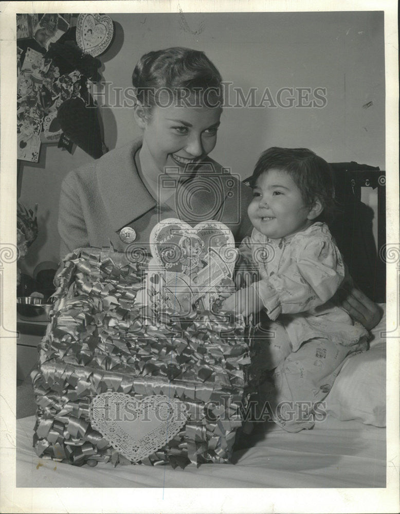 1960 Press Photo Charlene Lundberg,Heart Sunday Queen - Historic Images