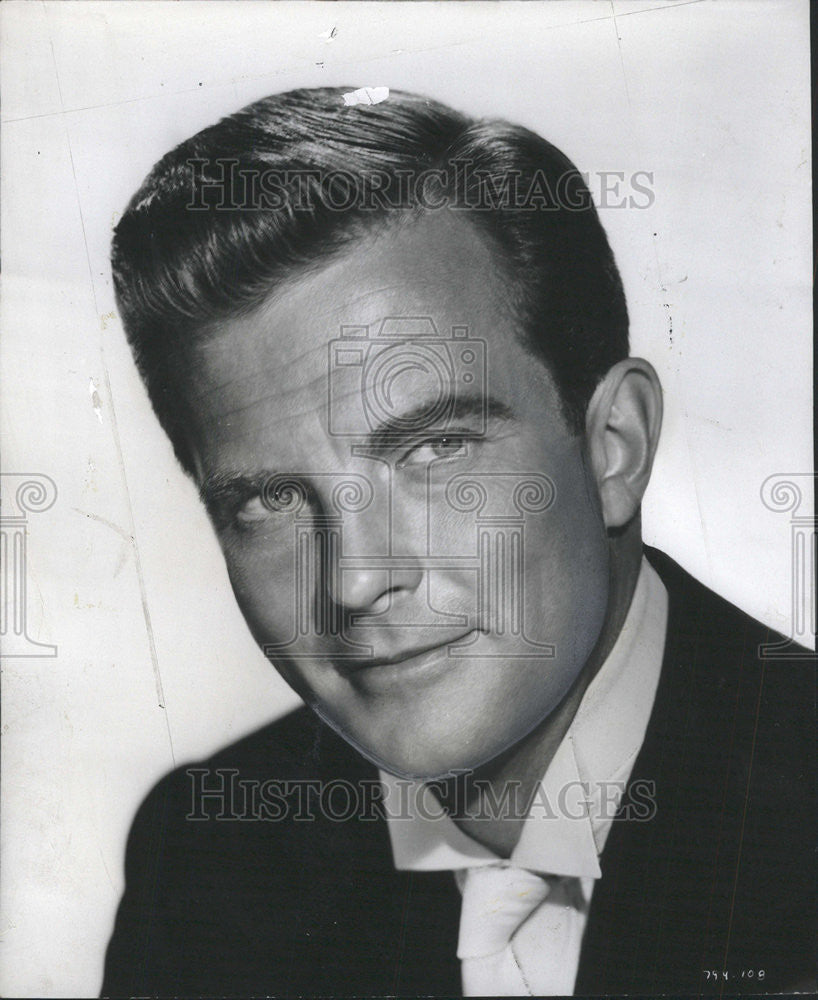 1951 Press Photo American film actor William Lundigan - Historic Images