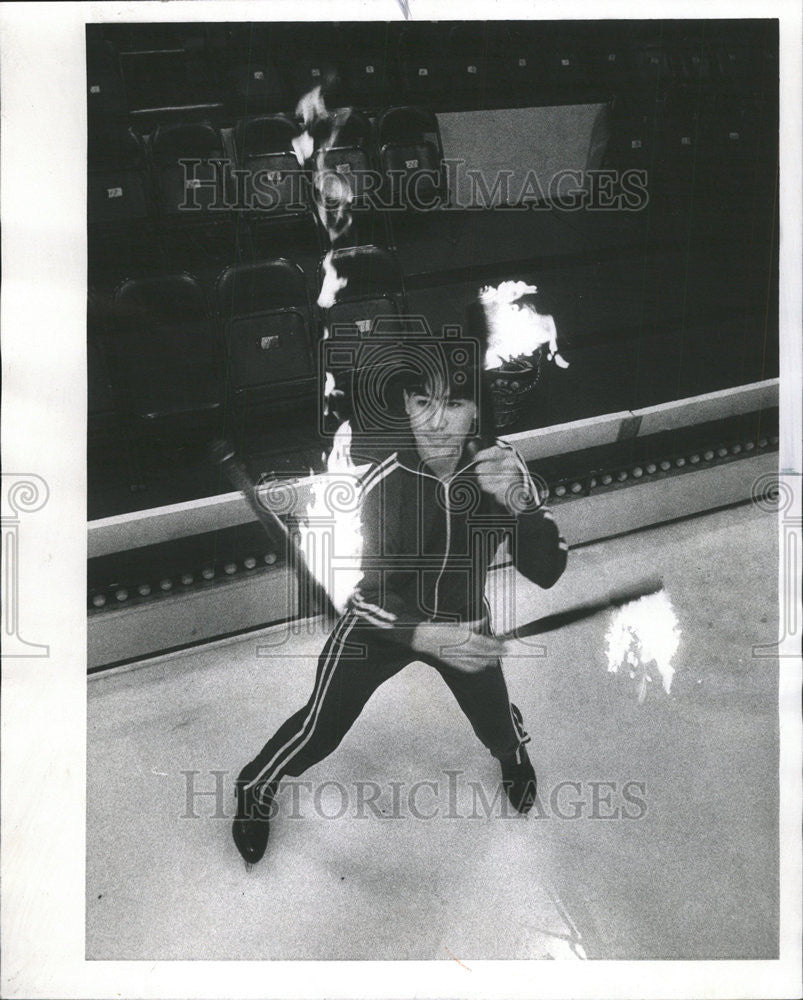 1975 Press Photo Albert Lucas, Ice Capdes - Historic Images