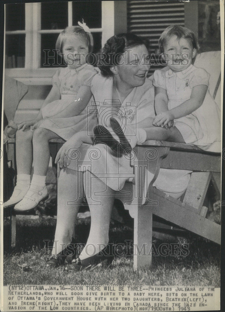 1943 Press Photo Juliana Netherlands Ottawa Beatrix Irene Canada - Historic Images