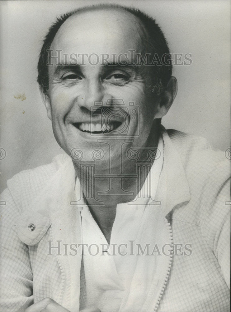 1975 Press Photo French Fashion Designer Andre Courreges - Historic Images