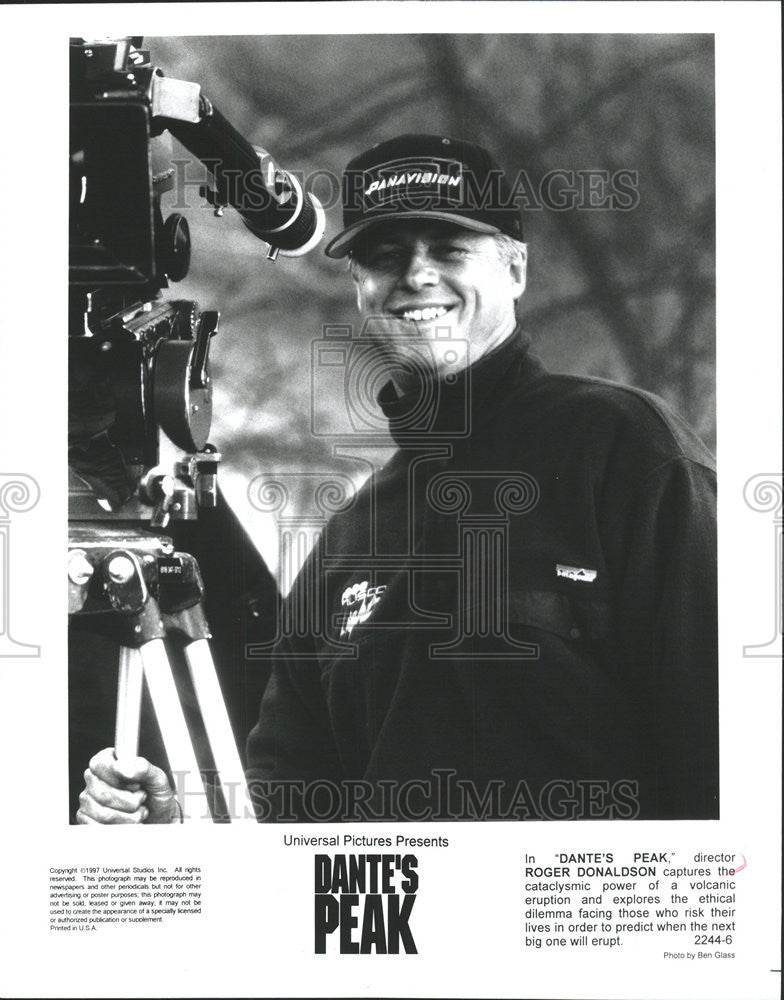 1997 Press Photo Director Roger Donaldson Dantes Peak - Historic Images