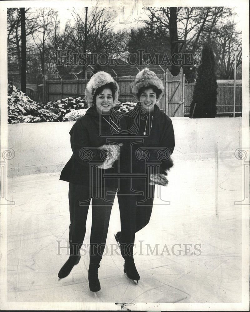 1962 Press Photo Alison April Donald Lake Forest - Historic Images