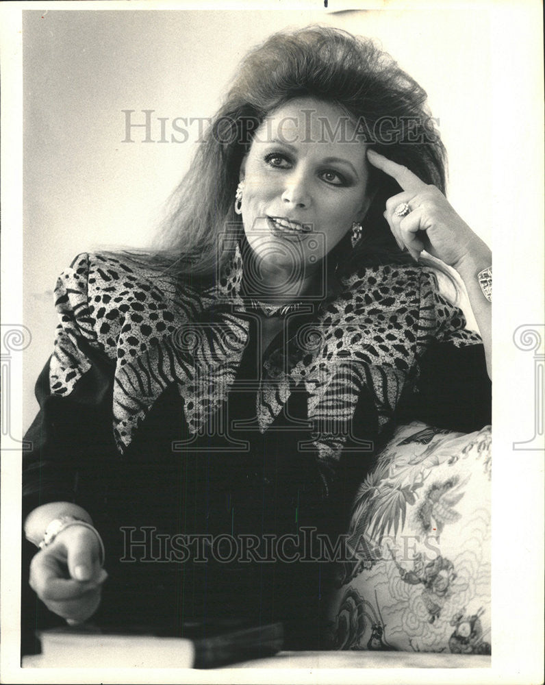 1988 Press Photo Author Jackie Collins - Historic Images