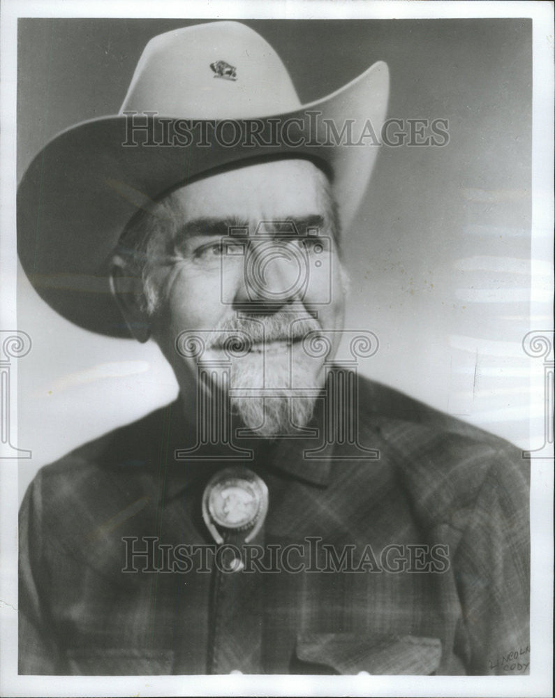 1977 Press Photo Radio Personality Bill Cody - Historic Images