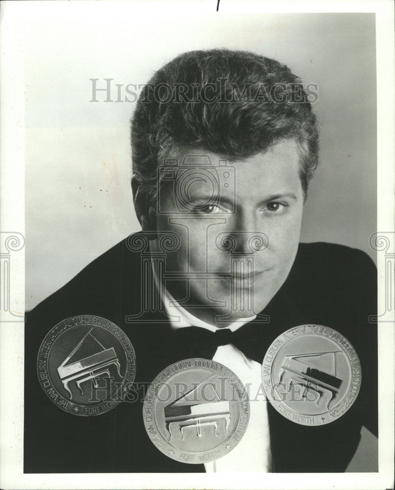 1988 Press Photo famed pianist Van Cliburn - Historic Images