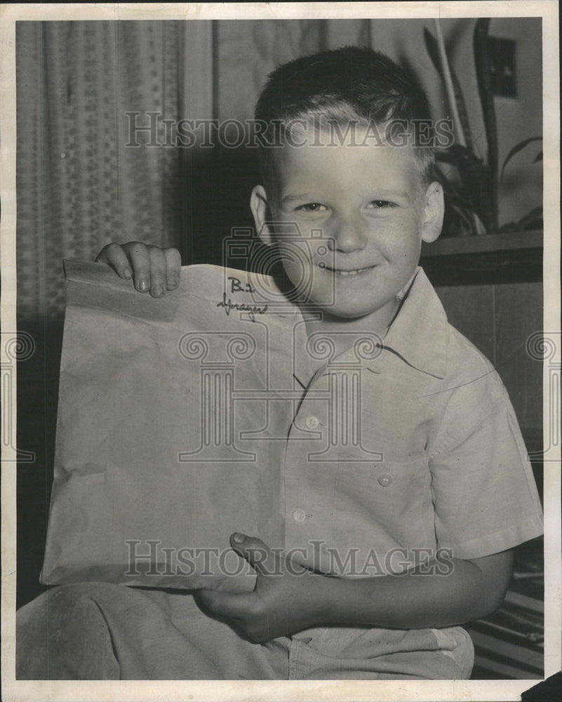 1962 Press Photo Bobby Kozenekt Package - Historic Images