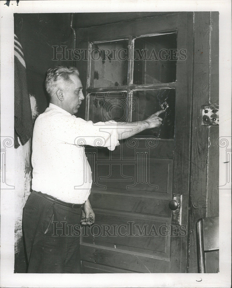 1952 Press Photo Ley Koziekiak Saloon Owner - Historic Images