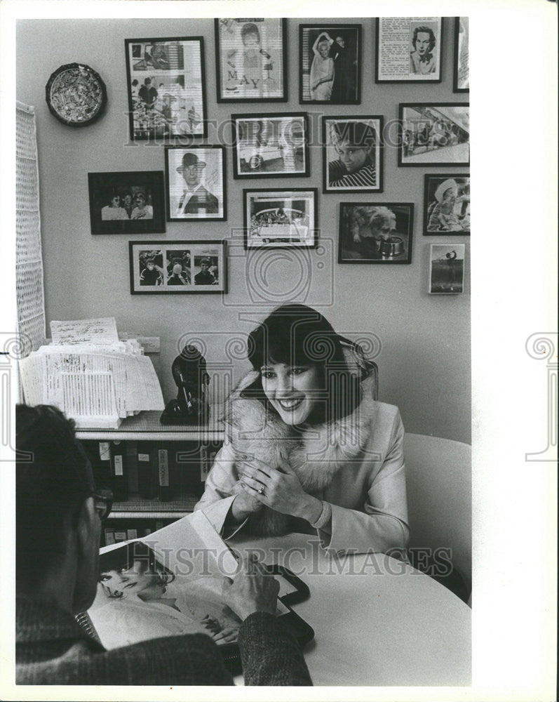 1984 Press Photo North Shore Model Debbie Miller Koziarz Back After Plastic Surg - Historic Images