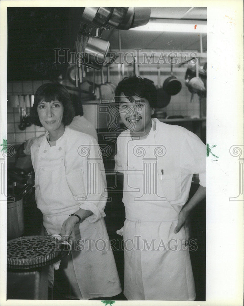 1985 Press Photo Restaurant Owners Carlos And Debbie Nieto - Historic Images