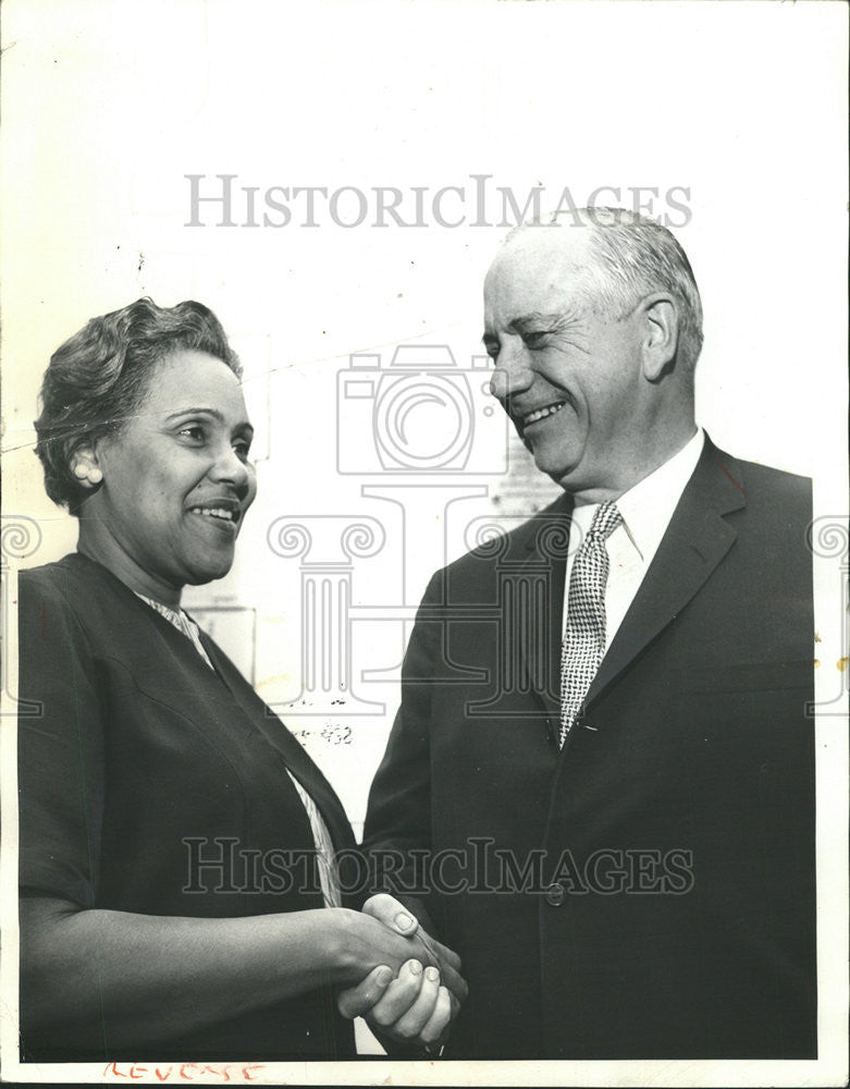 1965 Press Photo Assistant Superintendent For Integration Dr Virginia Lewis - Historic Images