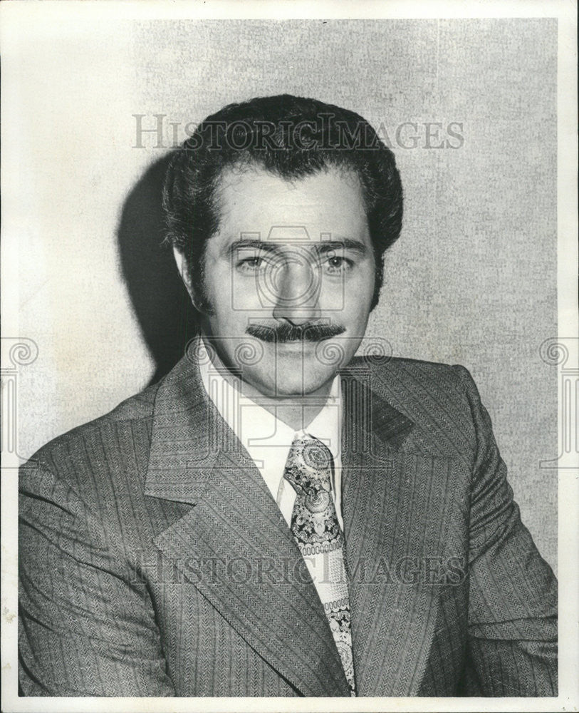 1975 Press Photo Joe Lizzadro Jr., Board Chairman of Meade Electric - Historic Images