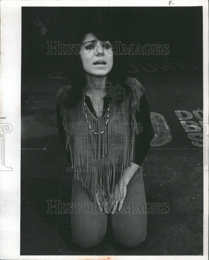 1970 Press Photo Entertainer Rosemary Liones In HAIR Shubert Theater - Historic Images