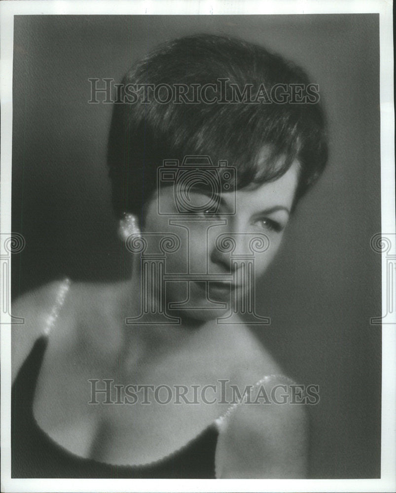 1967 Press Photo Betty Lloyd Chicago Singer Vocalist - Historic Images