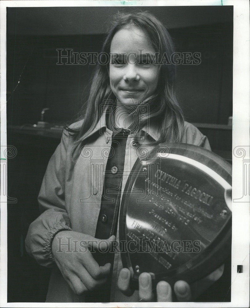 1975 Press Photo Cynthia Fagocki Chicago Resident &amp; School Student - Historic Images