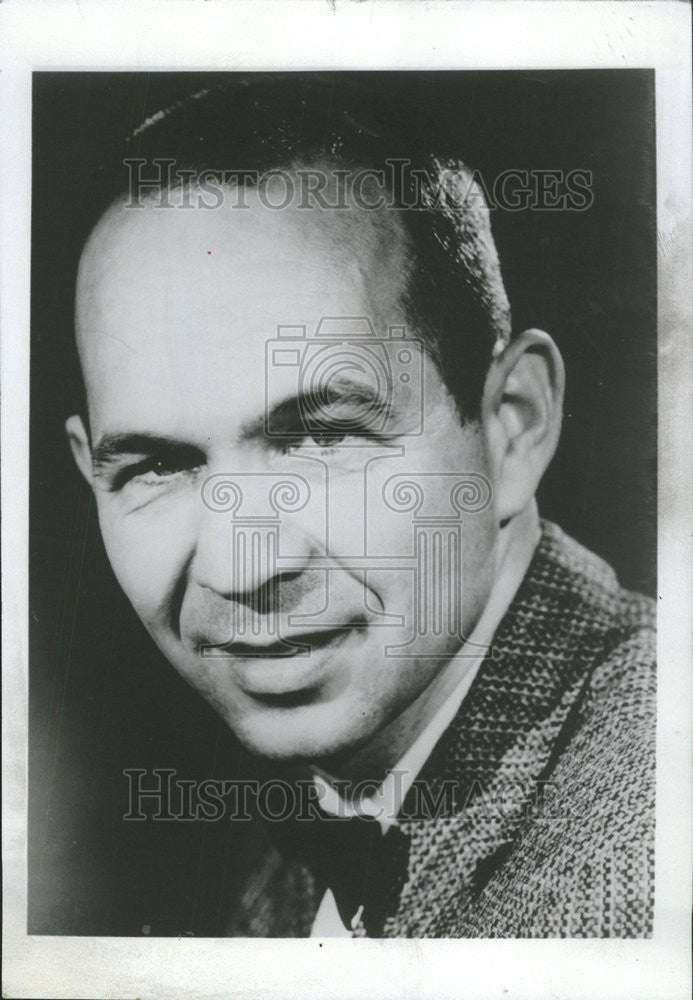 1965 Press Photo Maxime Faget American Aerospace Engineer - Historic Images