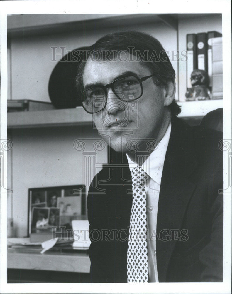 1989 Press Photo Dan Fabian Chicago WGN Radio Station Executive - Historic Images