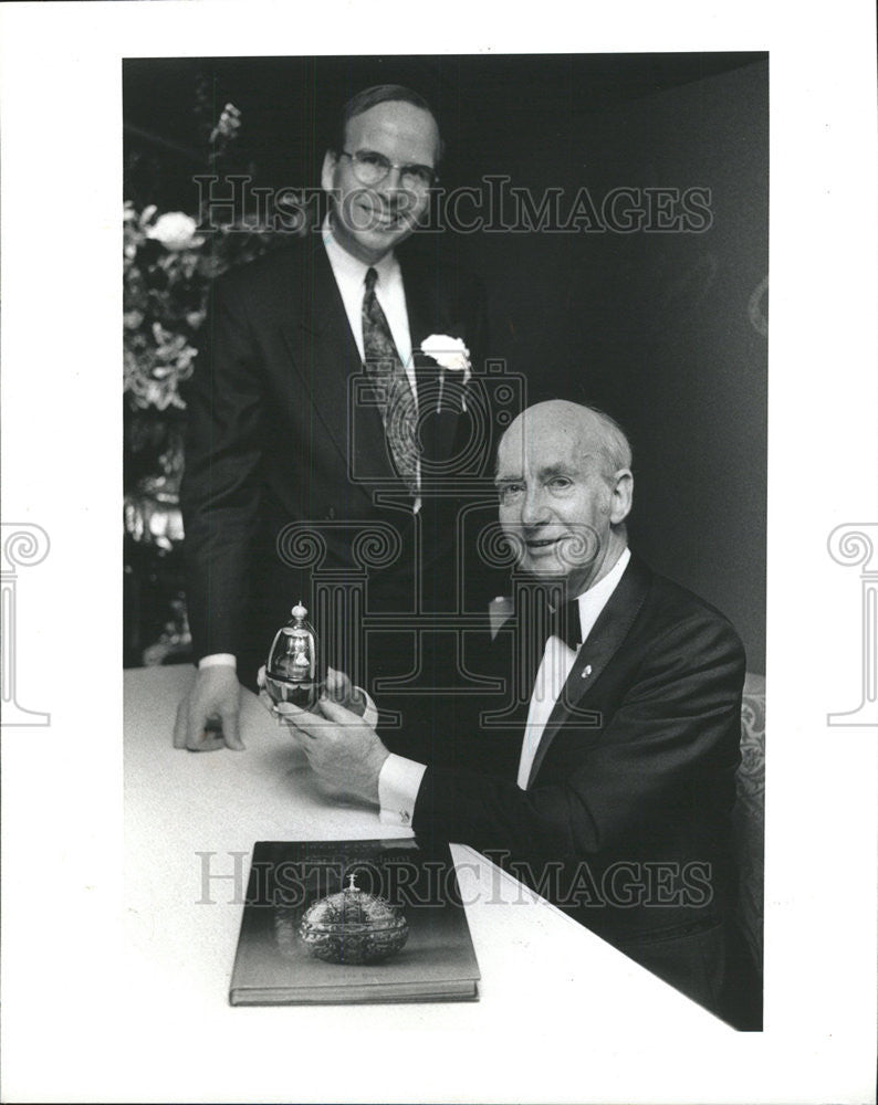 1993 Press Photo Theo FabergÃƒÆ’Ã†â€™Ãƒâ€šÃ‚Â© Chicago Jewellery Store Businessman - Historic Images