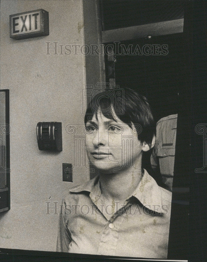 1972 Press Photo Policeman Thomas Fitzgerald Cop Shot - Historic Images