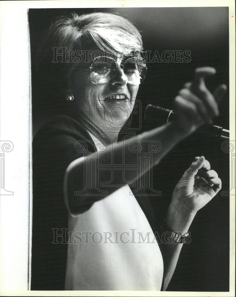 1985 Press Photo Geraldine Ferraro Jewish United Fund Hyatt Regency Chicago - Historic Images