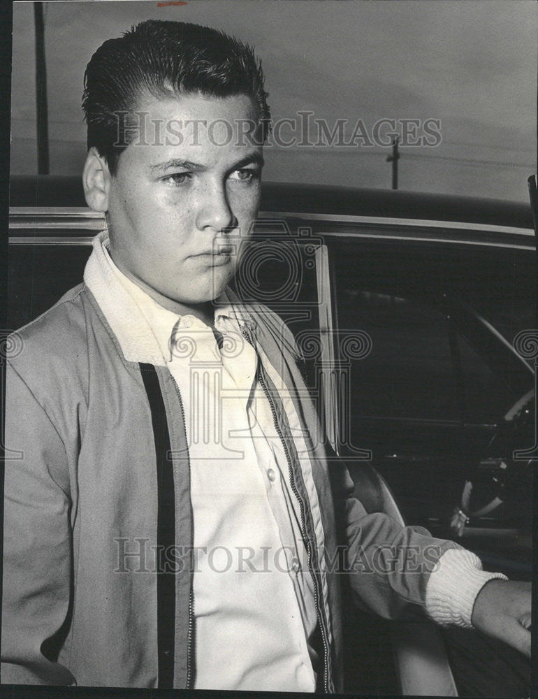 1964 Press Photo THOMAS FAIRTRACE DETROITER HAIRCUT - Historic Images