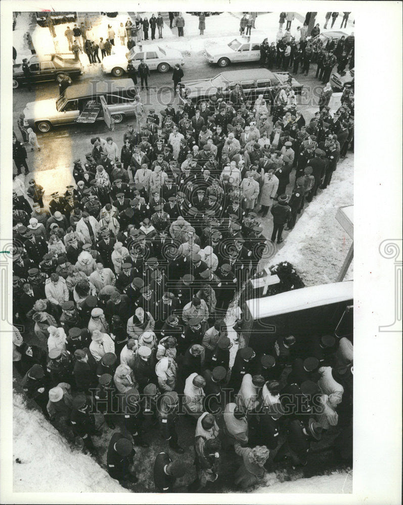 1982 Press Photo Funeral Chicago Policeman William Fahey - Historic Images