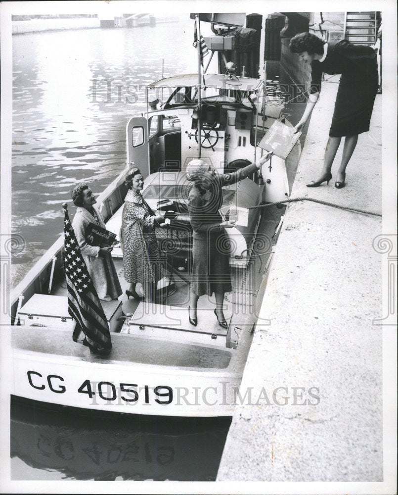 1960 Press Photo Chicago Daily News&#39; society writer Eileen Kelliher - Historic Images