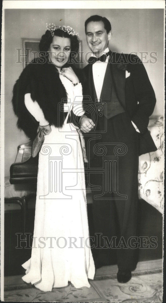 1937 Press Photo Gladys Swarthout &amp; Frank Chapman - Historic Images