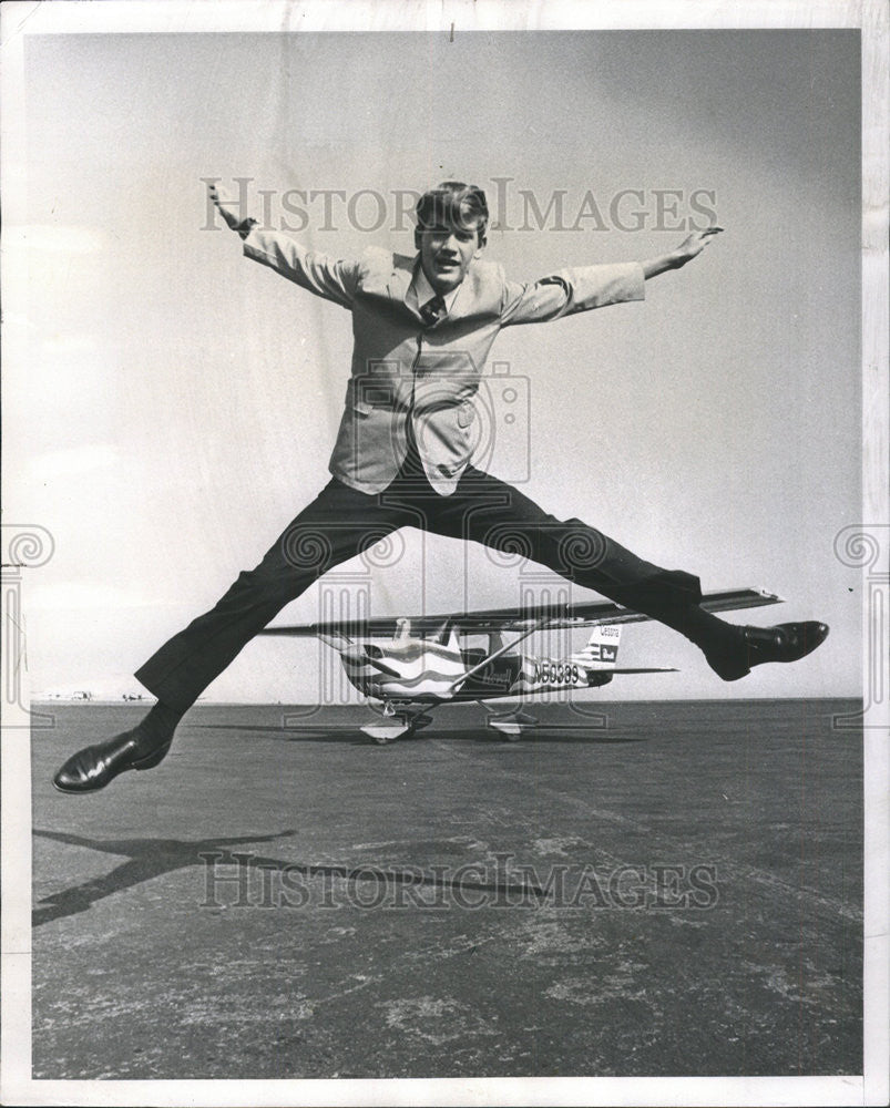 1968 Press Photo Ricky Alber Won Airplane - Historic Images