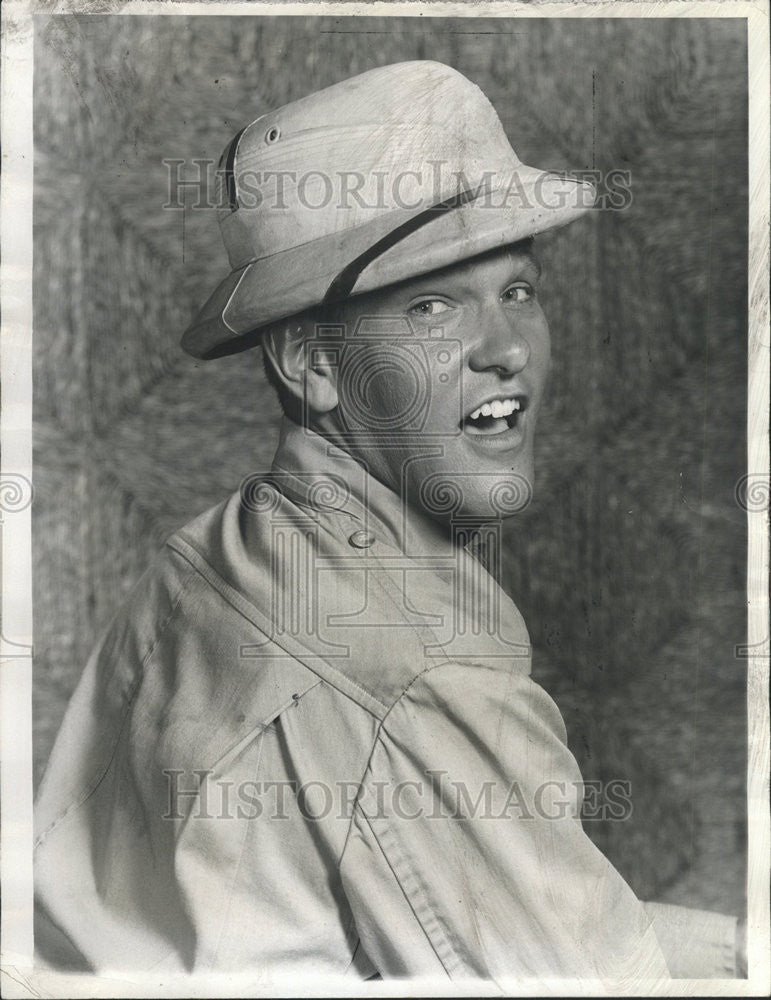 1958 Press Photo &quot;Big Game&quot; Hunter: Tom Kennedy - Historic Images