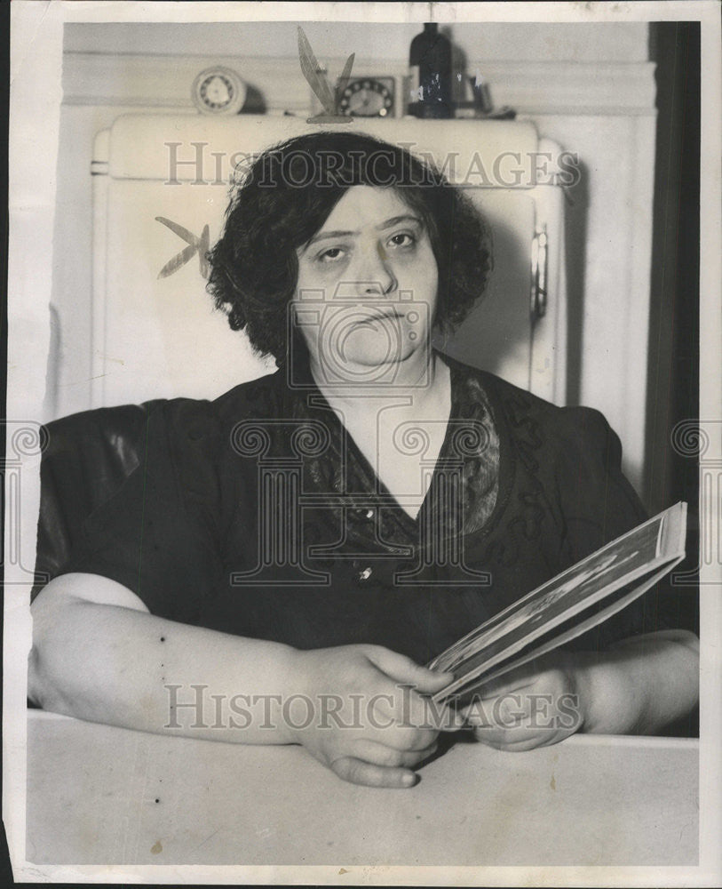 1947 Press Photo Mrs Rose Adamo Brothers Tried To Kill One of Thier Own - Historic Images