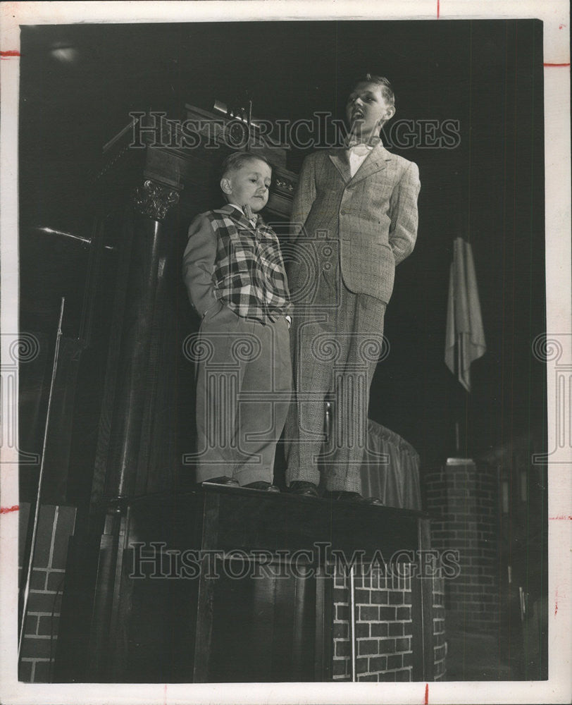 1947 Press Photo Jimmy Buchfuehrer American Singer - Historic Images