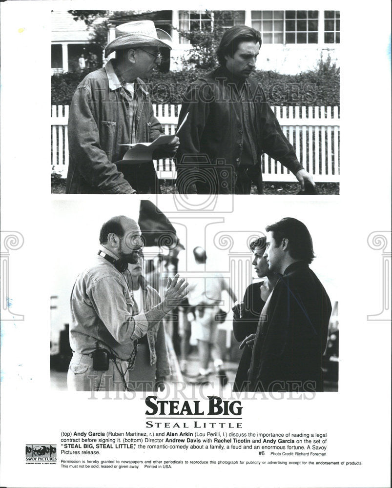 1995 Press Photo Andy Garcia Ruben Martinez Alan Arkin Lou Perilli Steal Little - Historic Images