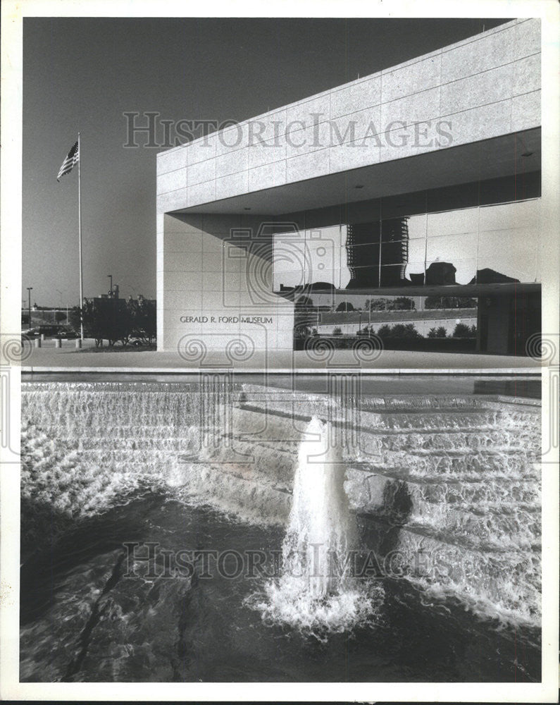 1986 Press Photo Gerald Ford Museum Grand Rapids Michigan - Historic Images